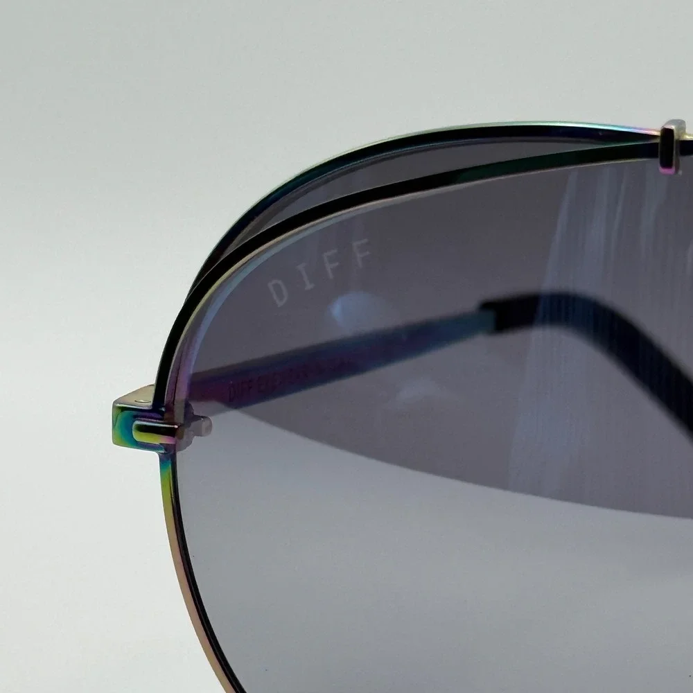 Diff Mirrored Oil Slick Aviator Sunglasses‎